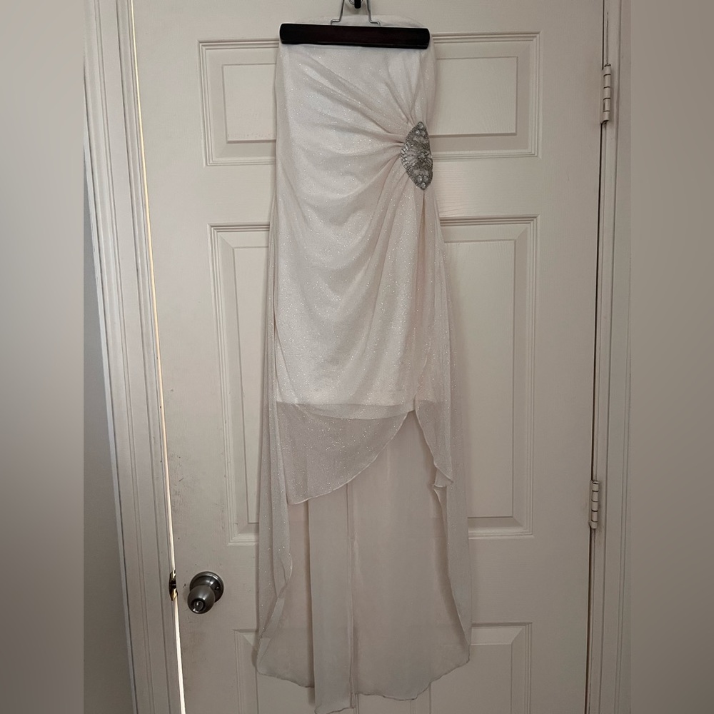 Teezeme sleeveless high low white with glitter and silver beaded design